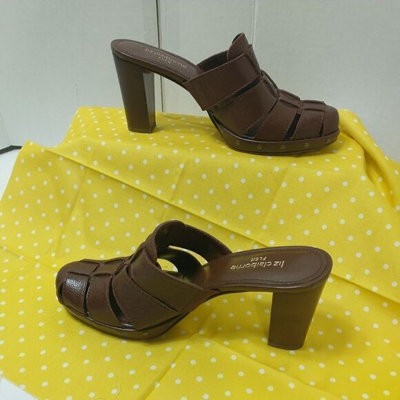 Stylish  Liz Clairborne Flex Brown "Carla" Leather Slides  Size 6.5M - Picture 2 of 9